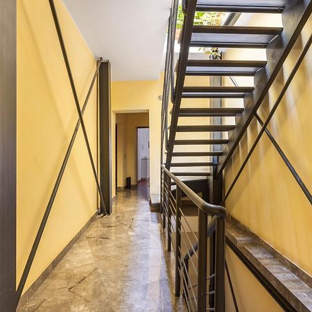 Sedie Volanti Apartment With Jacuzzi Palermo Bagian luar foto