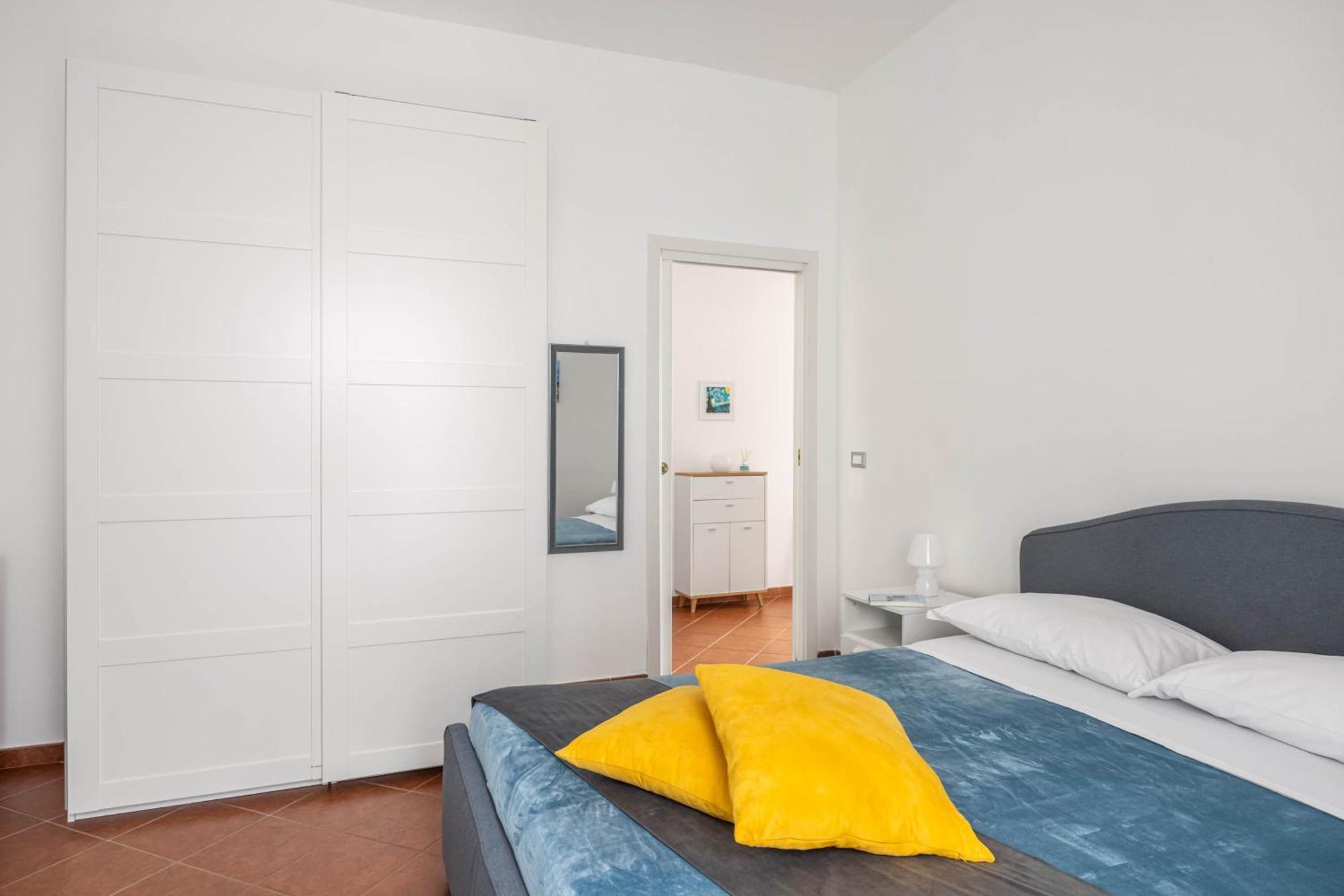 Sedie Volanti Apartment With Jacuzzi Palermo Bagian luar foto