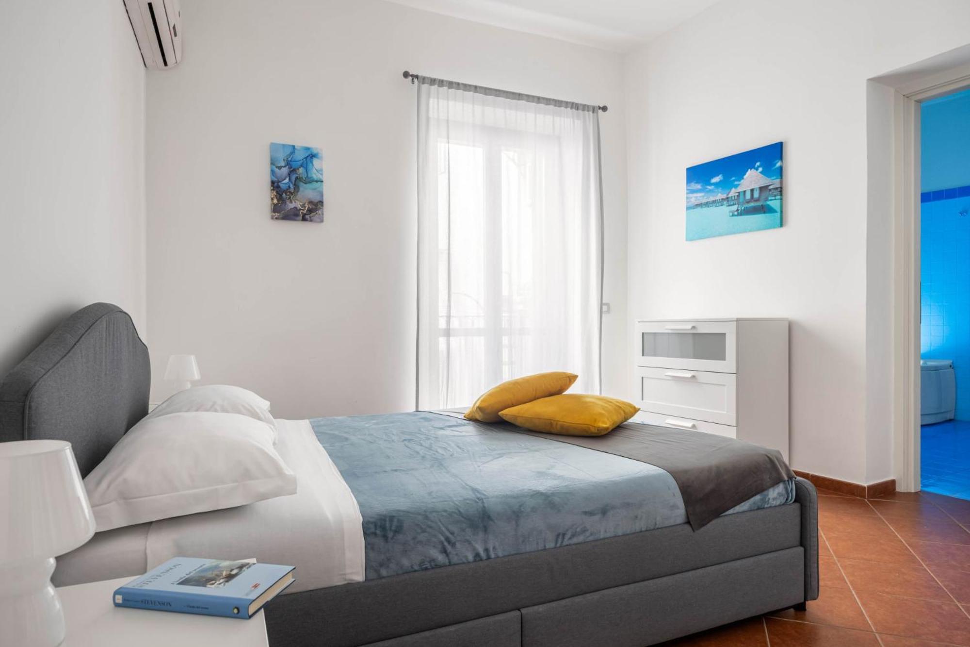 Sedie Volanti Apartment With Jacuzzi Palermo Bagian luar foto